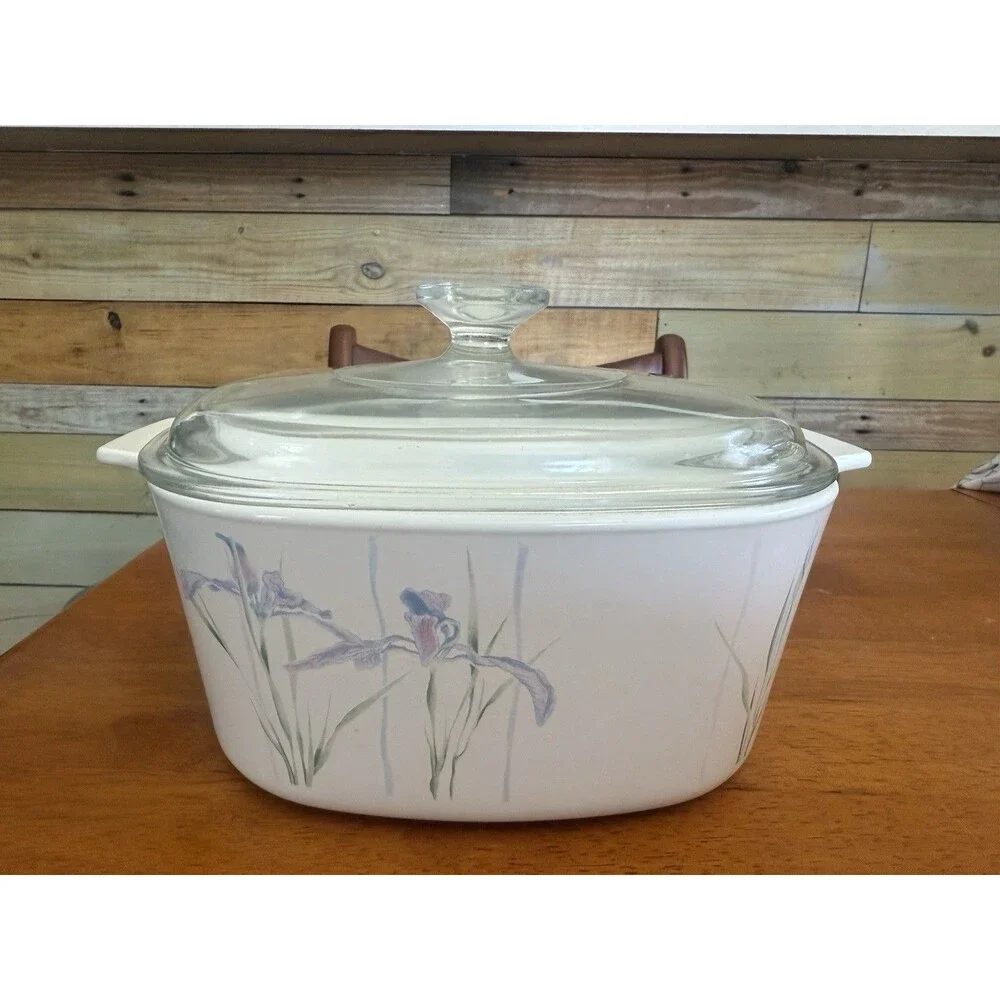 Corning Ware Shadow Iris 3 Liter A-3-B Square Casserole & A-9-C Clear Lid